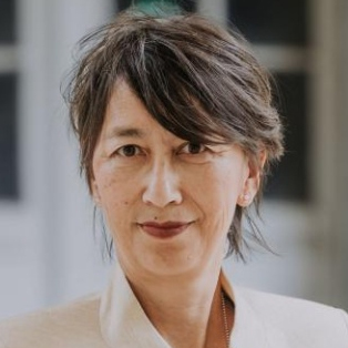 Professor Véronique Tran